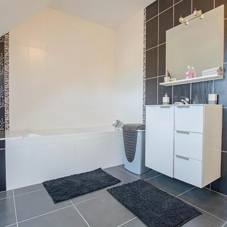 Saint-remy-sous-barbuise, 5 Pieces, 7 Personnes - Fr-1-543-247 Holiday home Saint-Remy-Sous-Barbuise